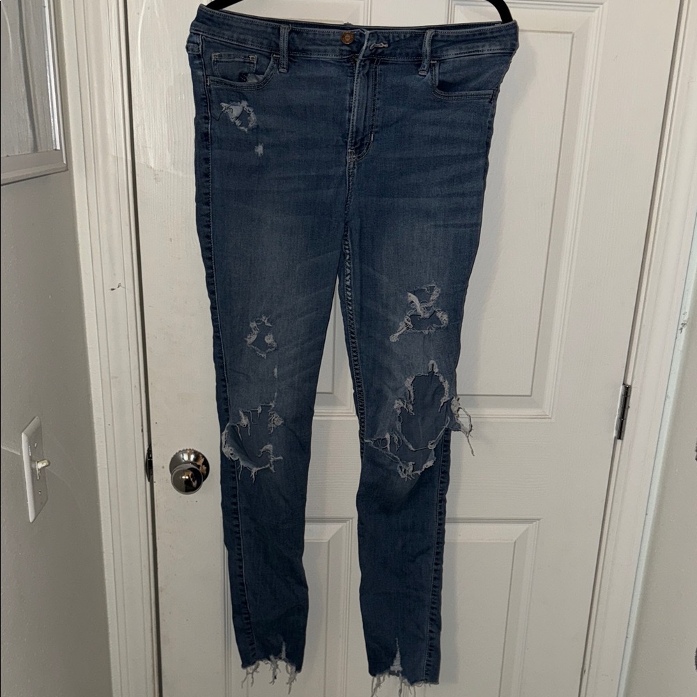 Hollister Distressed Skinny Jeans in Blue